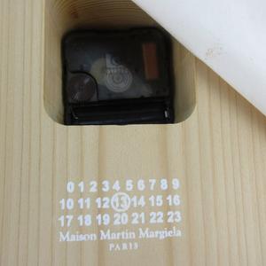 Maison Martin Margiela コレクションライン13刺繍入り時計 Maison Martin Margiela コレクションライン13刺繍入り時計