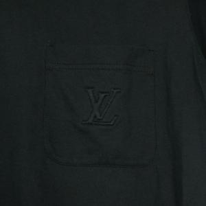ルイヴィトン LOUIS VUITTON エンボスロゴ ポケット Tシャツ カットソー 半袖 S ブラック 黒 RM092M MPJR11JDO 国内正規 メンズ
