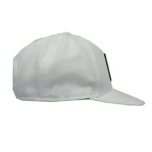 ナイキ NIKE Snapback Futura 584169-100 キャップ 立体ロゴ刺繍 ホワイト 白 ブラック 黒 メンズ レディース