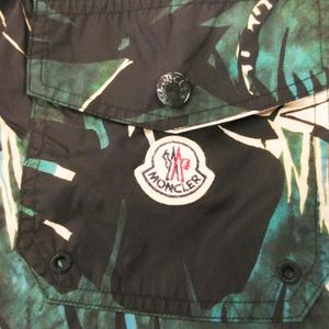 MONCLER 花柄水着 青緑色・黒 収納袋付き モンクレール MONCLER BOXER MARE 水着 スイミングパンツ ナイロン