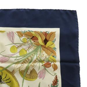 グッチ GUCCI スカーフ 絹 シルク 大判 キノコ 花 落ち葉 昆虫 ロゴ 総  