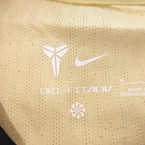 未使用品 ナイキ NIKE コービー Dri-FIT ADV サッカー