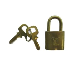 ルイヴィトン LOUIS VUITTON チャーム 鍵 南京錠 カデナ ロゴ ゴールド色 ■GY18 /MQ ■OH メンズ レディース