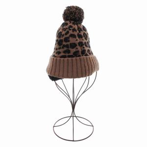 ナイキ NIKE NSW カフド POM フューチュラ ビーニー ニットキャップ 帽子 総柄 茶 ブラウン DM8403-256 /HO レディース