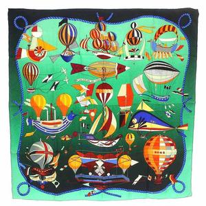 HERMES エルメス スカーフ カレ90 グリーン 気球 大空の狂気 エルメス HERMES スカーフ カレ90 LES FOLIES DU CIEL 大空の狂気 気球