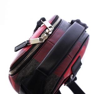 12/30まで！DIOR ディオールオム『モーション バックパック』 ディオール オムのブランドロゴや