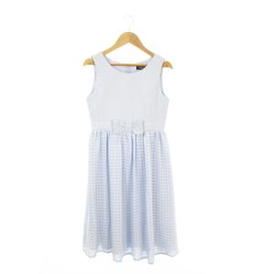 未使用品 コムサイズム COMME CA ISM ワンピース フォーマル 子ども服（女の子用） 150 青 ブルー ノースリーブ リボン 切替 チュールチェック /AO15 ■GY78 キッズ