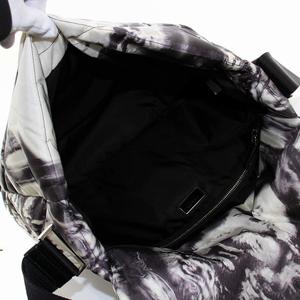 プラダ PRADA Re-Nylon プリント ショルダーバッグ クロスボディバッグ 三角プレート グレー /KH メンズ