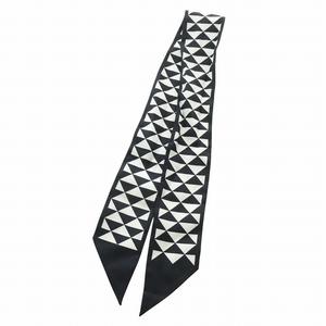 プラダ PRADA スカーフ ツイル 絹 シルク トライアングル柄 総柄 ロゴ 黒 ブラック 白 ホワイト /XZ ■OH ■GY19 レディース