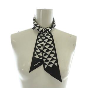 プラダ PRADA スカーフ ツイル 絹 シルク トライアングル柄 総柄 ロゴ 黒 ブラック 白 ホワイト /XZ ■OH ■GY19 レディース