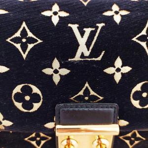 ルイヴィトン LOUIS VUITTON モノグラム ベルベット ポシェットカリー