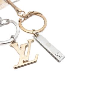ルイヴィトン LOUIS VUITTON ヌリス LV ピンブローチ セーフティピン 安全ピン チャーム ロゴ金具 アクセサリー ゴールドカラー シルバーカラー レディース