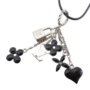 ルイヴィトン LOUIS VUITTON M65391 パンダンティフ スウィートモノグラム LVロゴ ネックレス アクセサリー チャーム シルバーカラー 黒 ブラック レディース